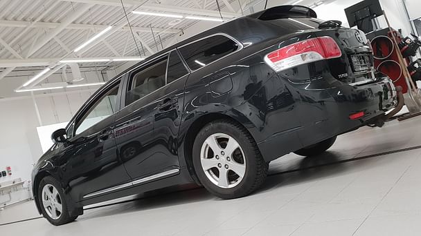 Toyota Avensis Verso med Vinterdekk