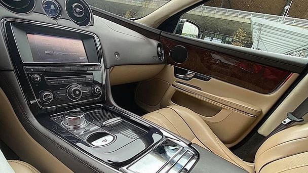 Jaguar XJR med GPS