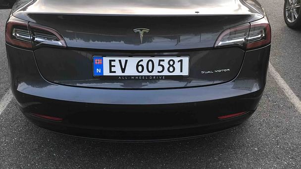 Tesla Model 3 med Vinterdekk