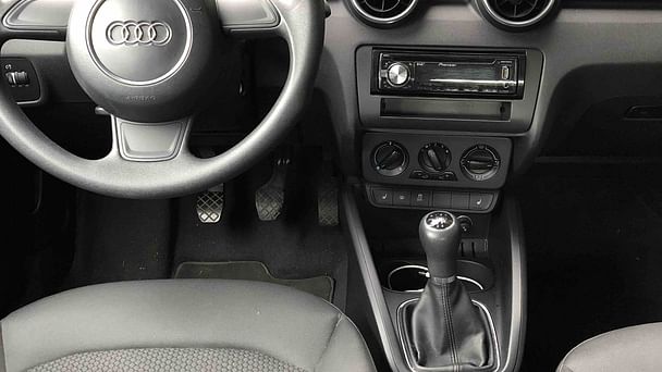 Audi A1 med Skistativ