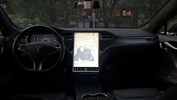Tesla Model S med GPS