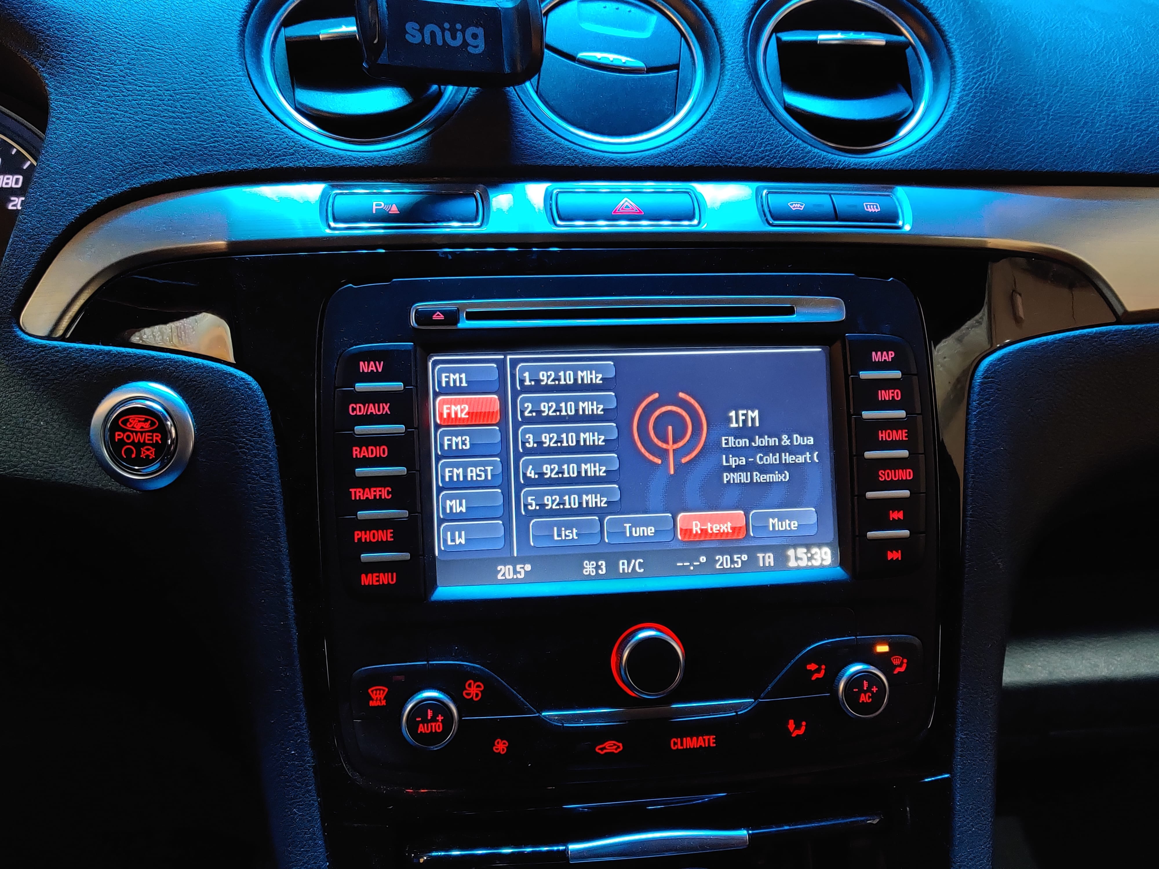 Ford Galaxy 2.0 140 HK med Lydinngang