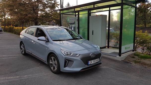 Hyundai Ioniq med Lydinngang