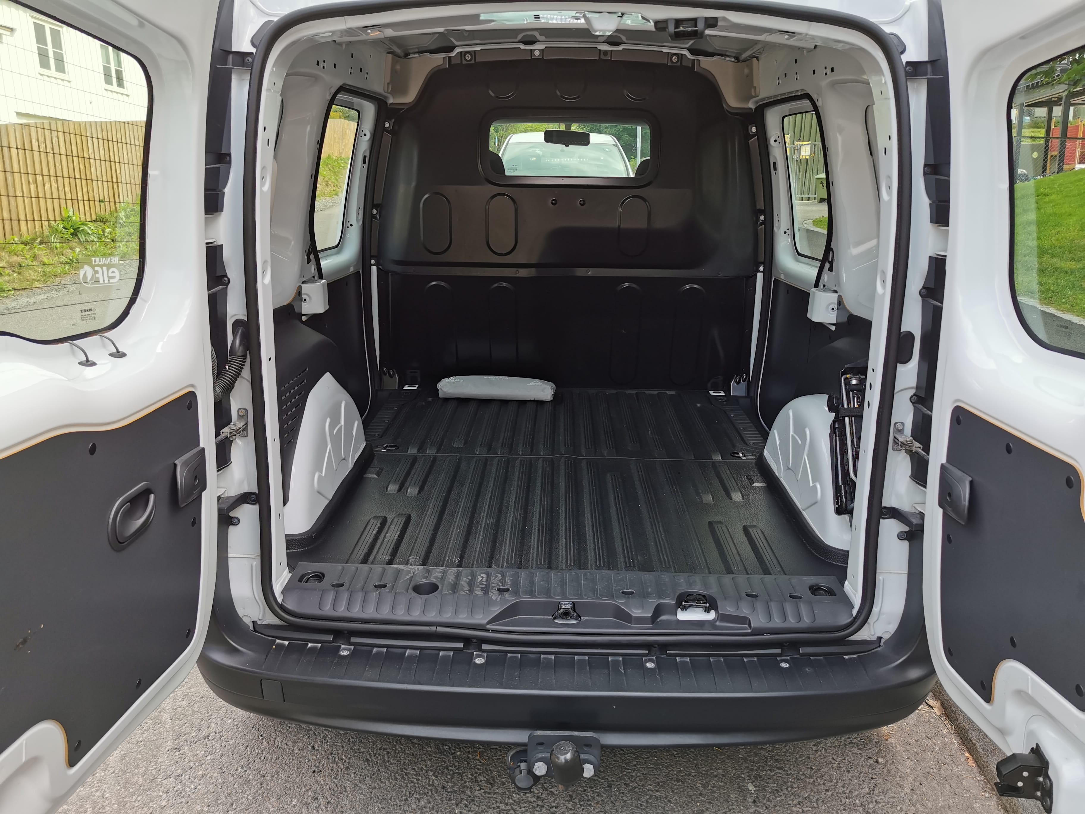 Renault Kangoo Express ZE med Tilhengerfeste