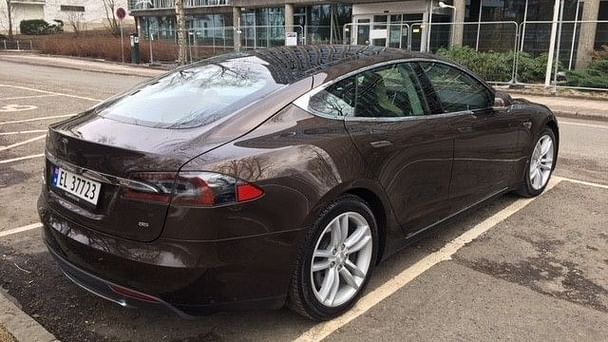 Tesla Model S med GPS
