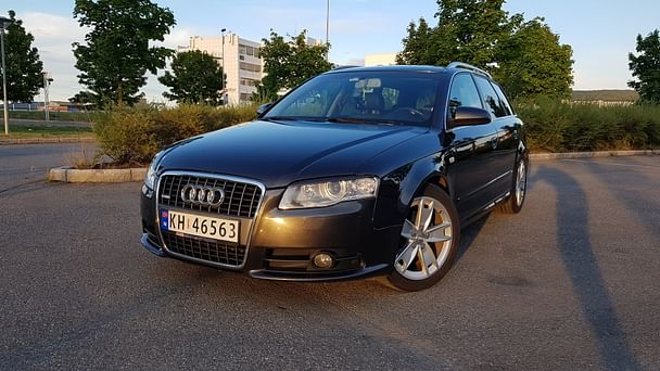 Audi A4 Avant med Lydinngang