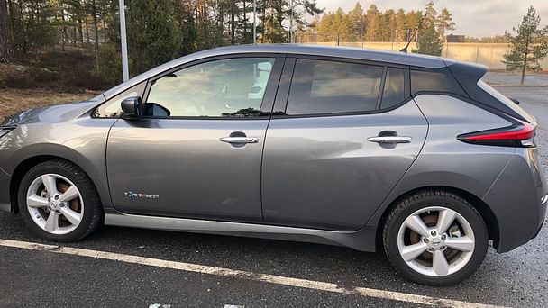 Nissan Leaf med Lydinngang