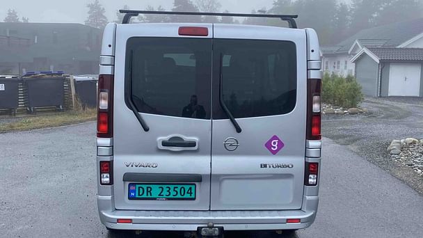 Opel Vivaro med Skistativ
