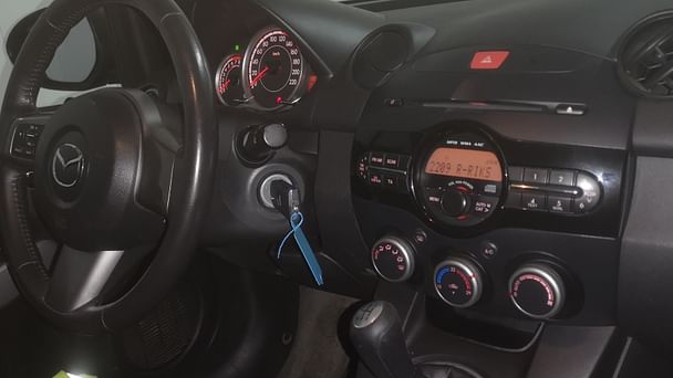 Mazda 2