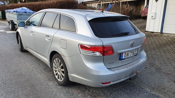 Toyota Avensis Verso