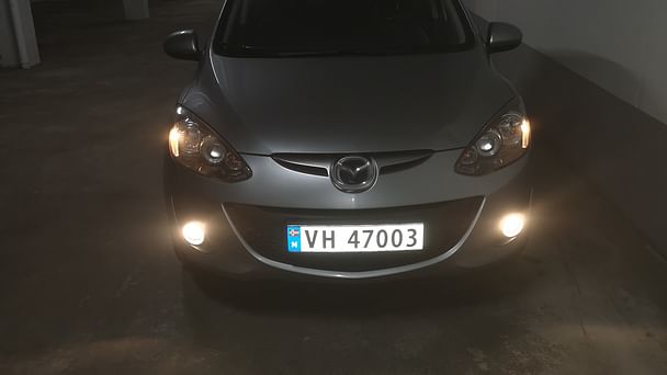 Mazda 2 med Lydinngang