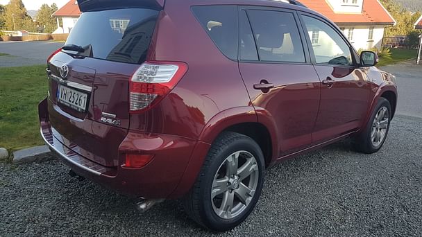Toyota RAV 4 med GPS
