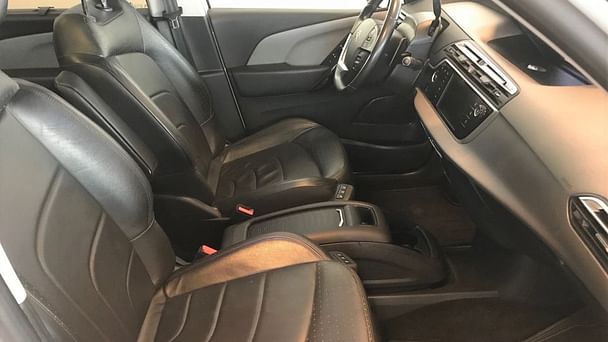 Citroen C4 Picasso med Skistativ