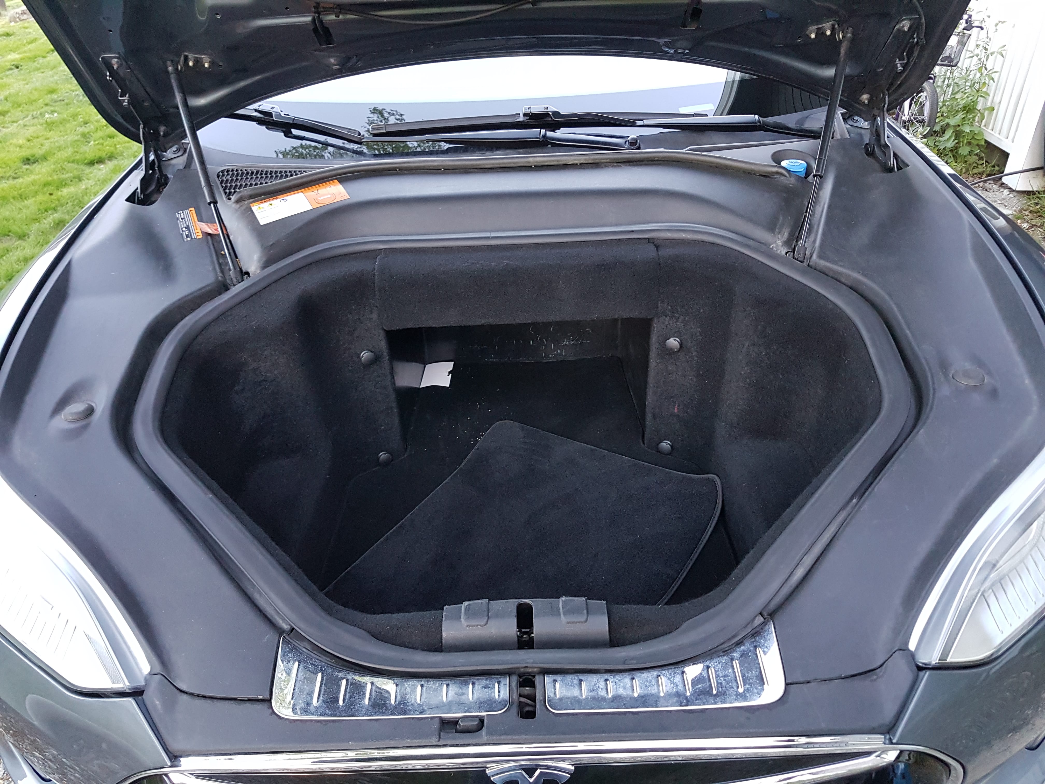 Tesla Model S 85 med GPS