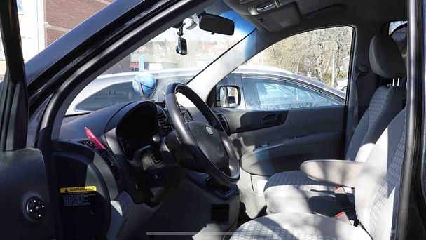 Kia Carnival med Lydinngang