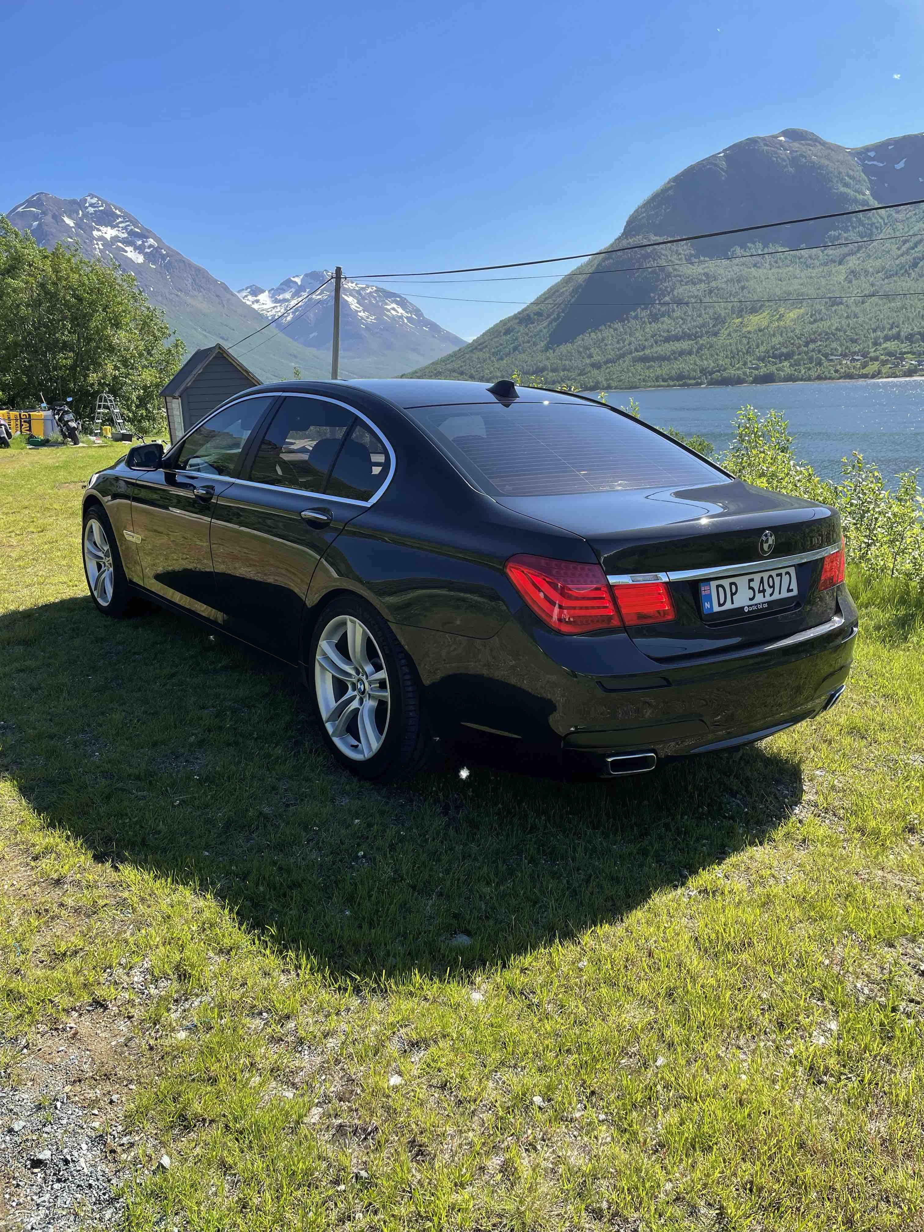 BMW 7-Serie 740d xdrive met Cruise control