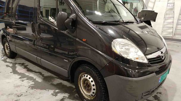 Opel Vivaro med Vinterdekk