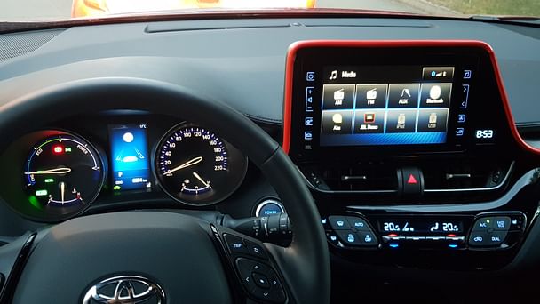 Toyota CHR med GPS