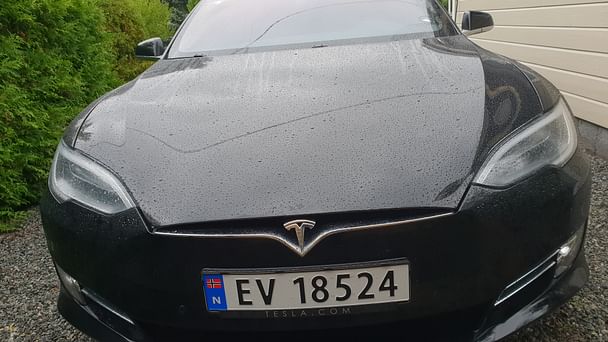 Tesla Model S med GPS