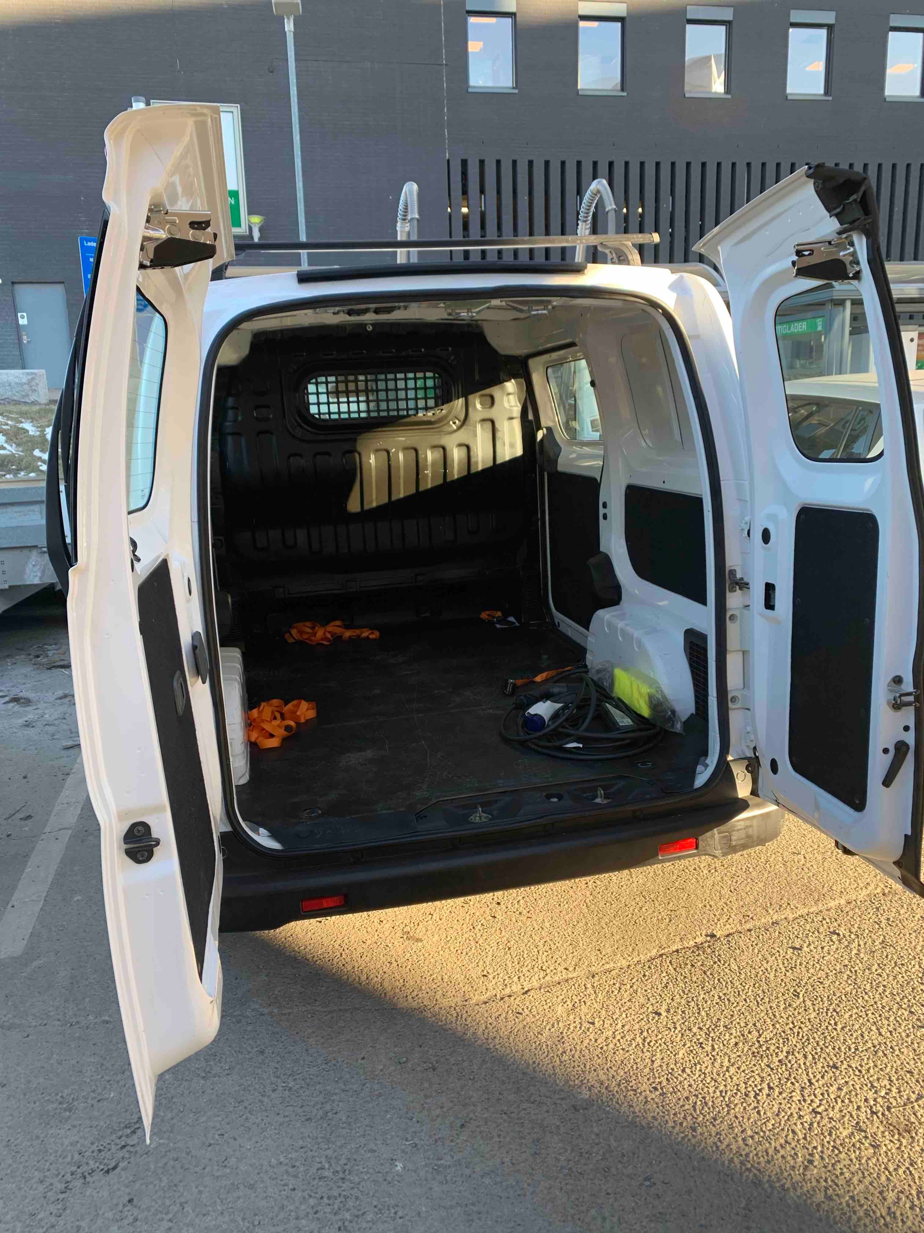 Nissan e-NV200 Varebil 1 med GPS