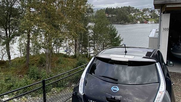Nissan Leaf med Lydinngang
