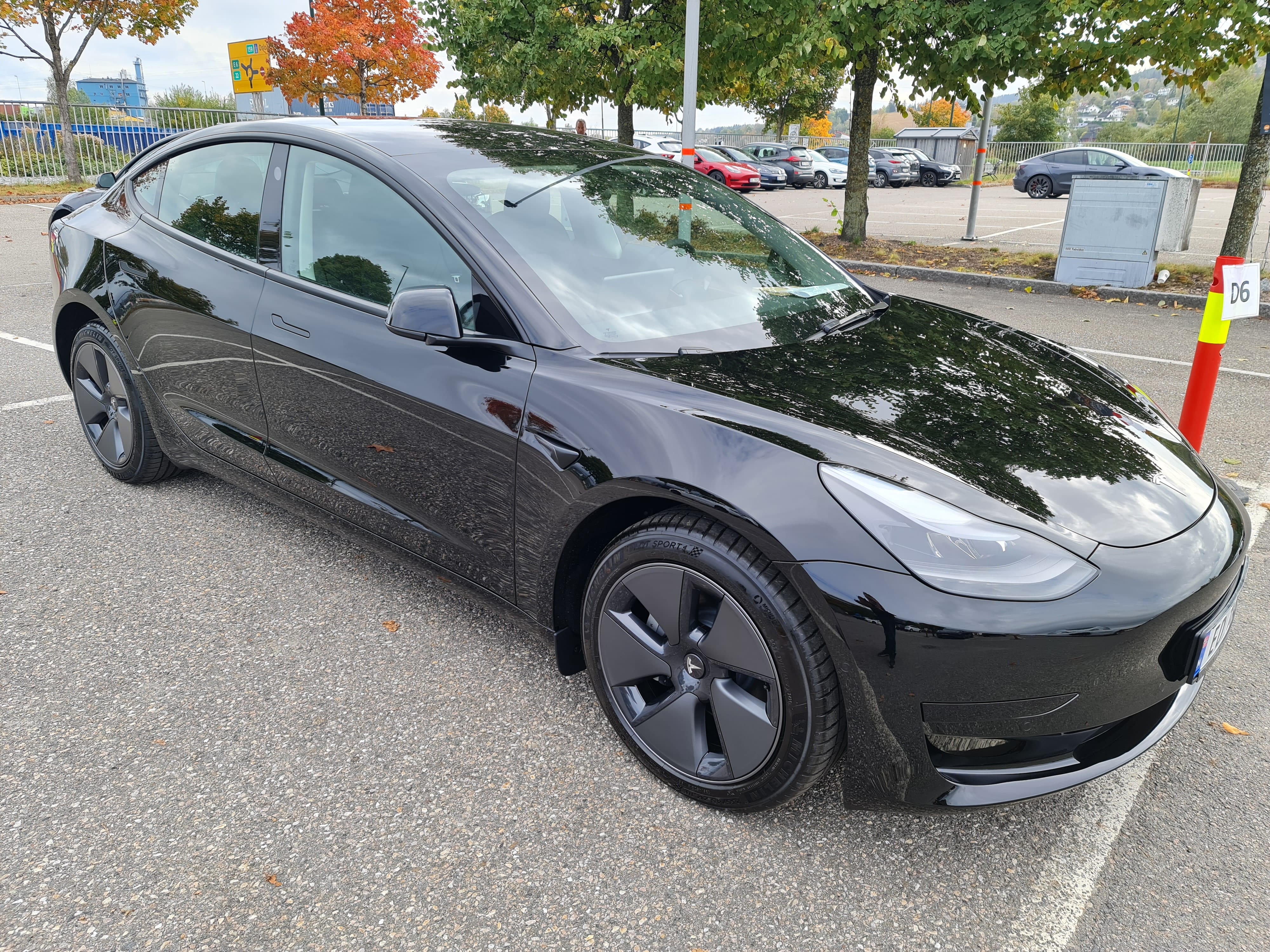 Tesla Model 3 avec Pneus neige