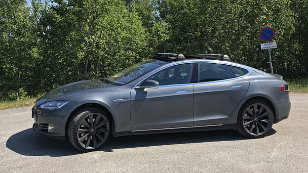 Tesla Model S med Vinterdekk