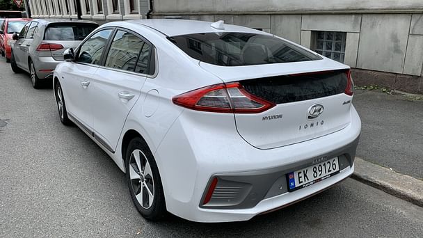 Hyundai Ioniq med GPS