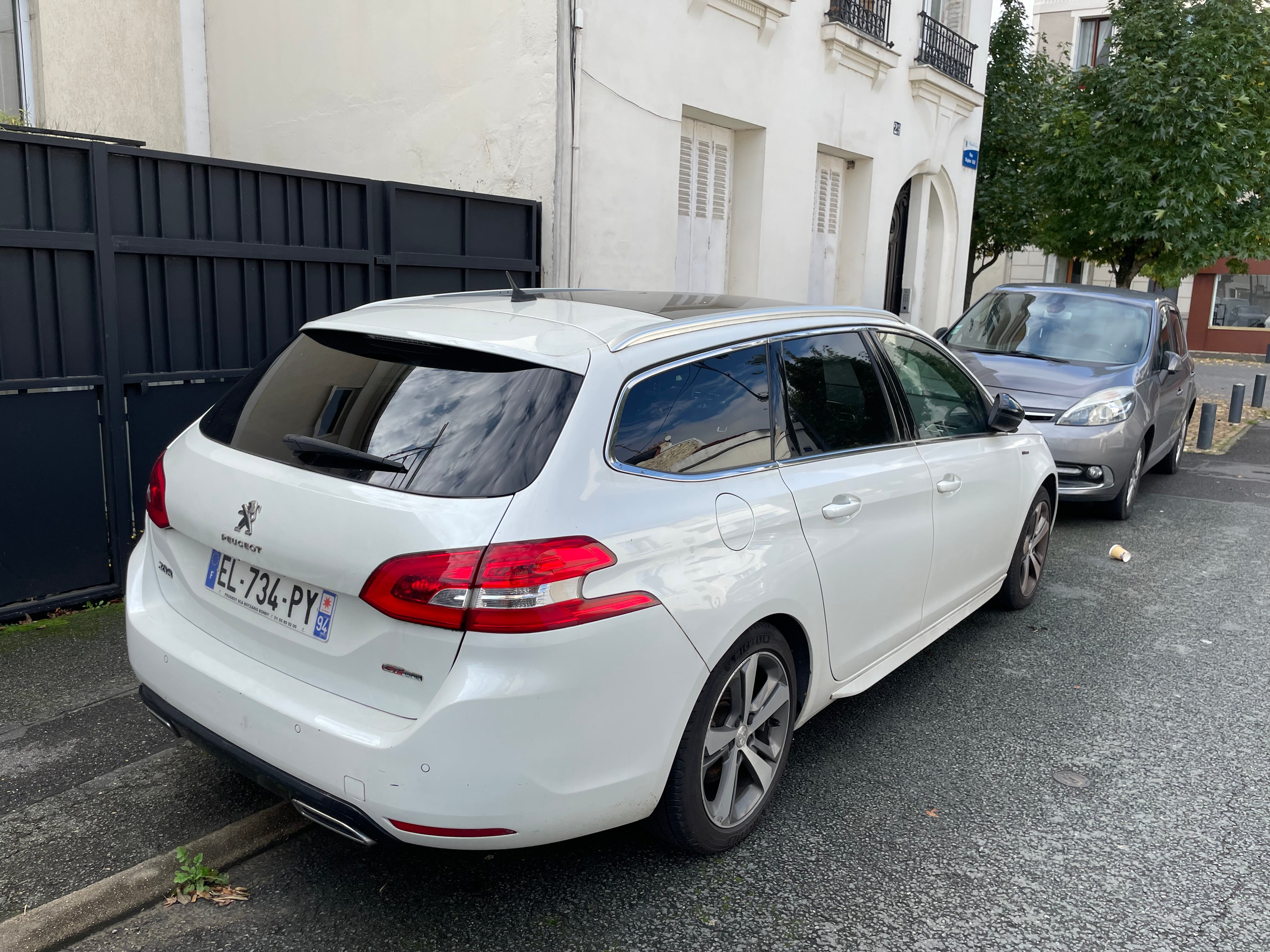 Peugeot 308 SW 130 cv avec Climatisation