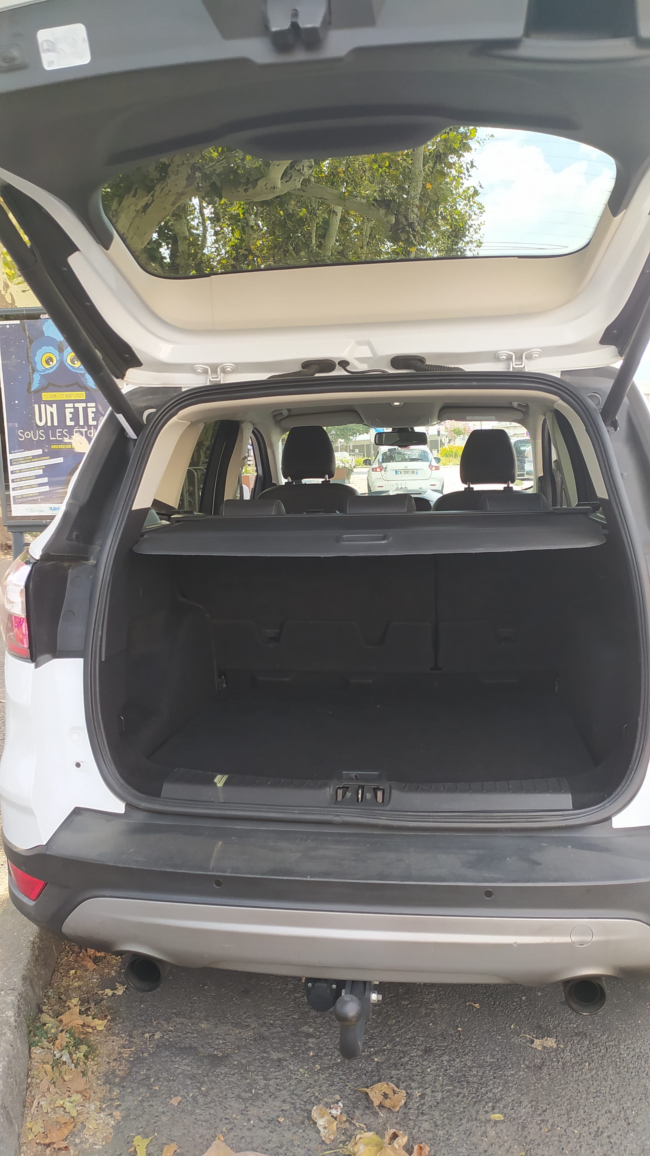 Ford Kuga avec Entrée audio / iPod