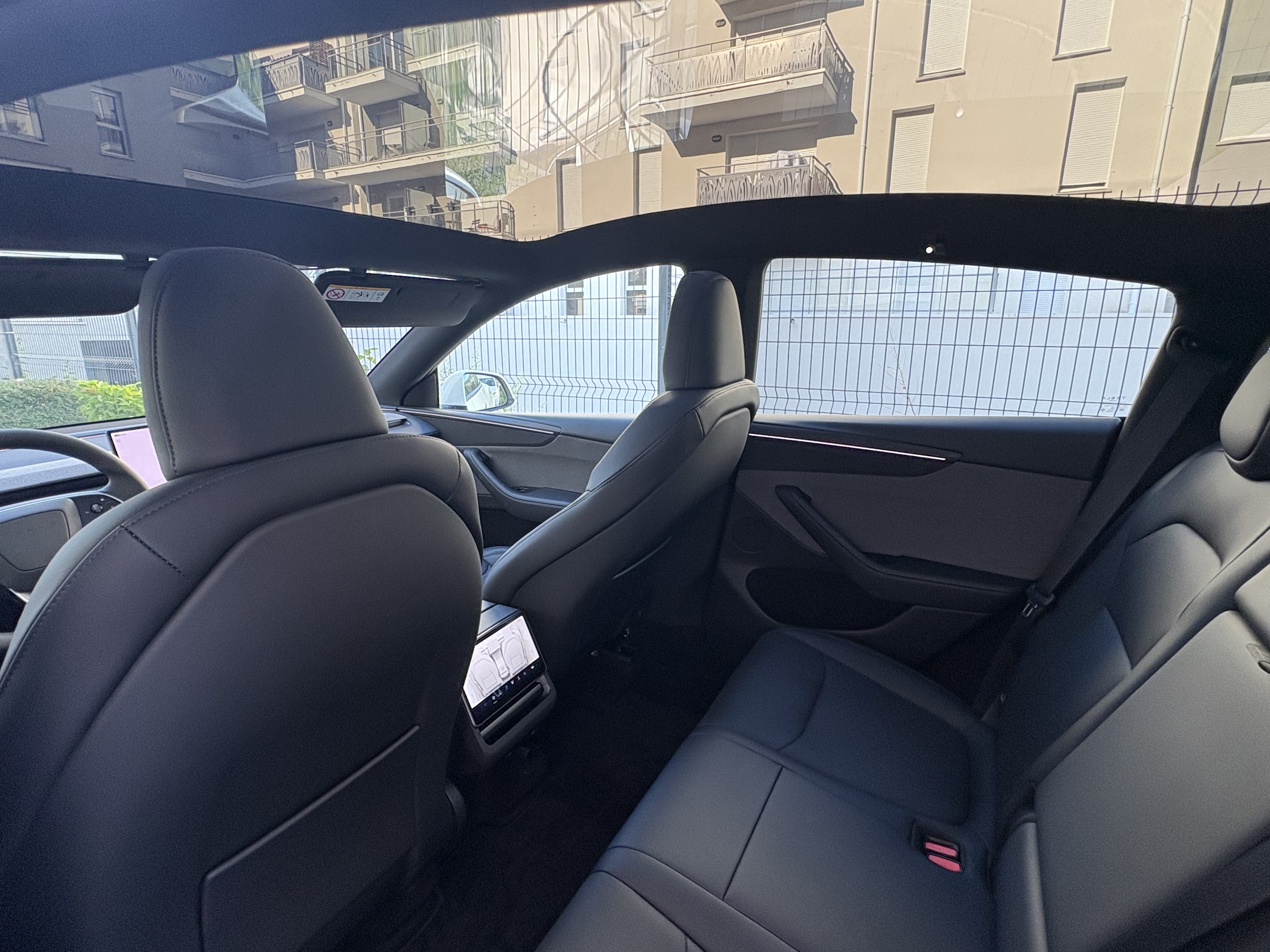 Tesla Model Y Long Range avec Régulateur de vitesse