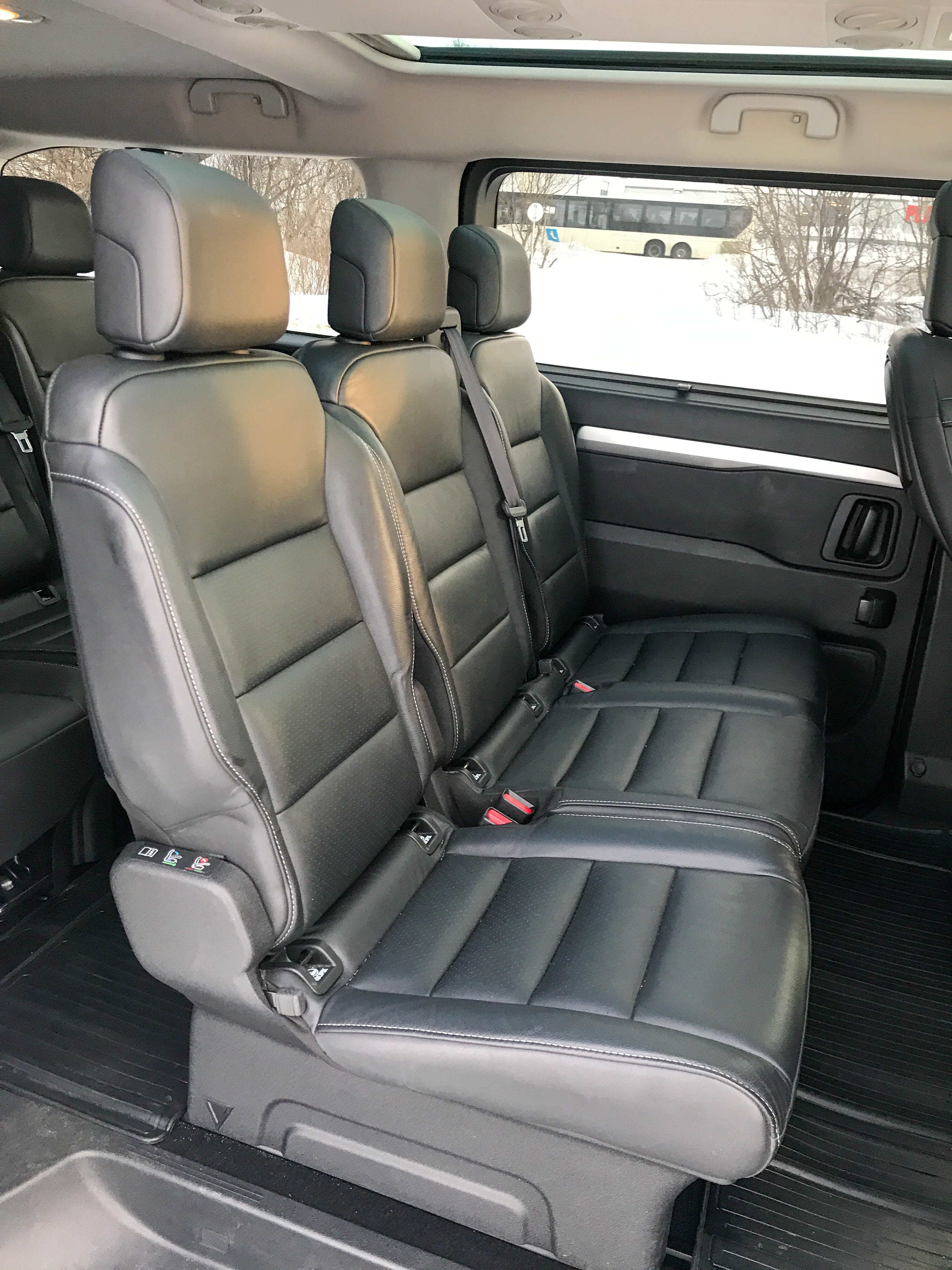 Toyota Proace Verso utvendig vask inkludert mit Tempomat
