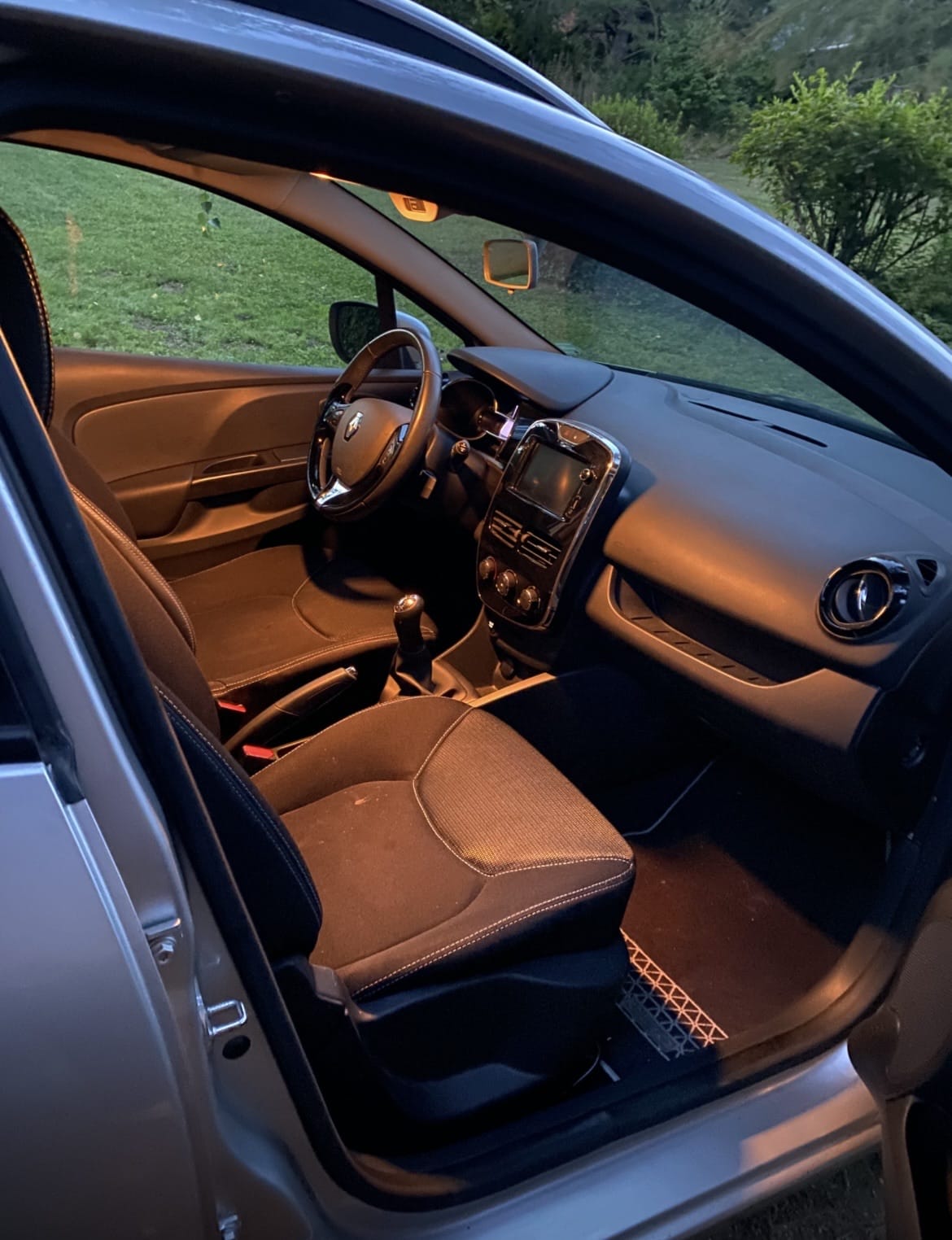 Renault Clio Estate avec Climatisation