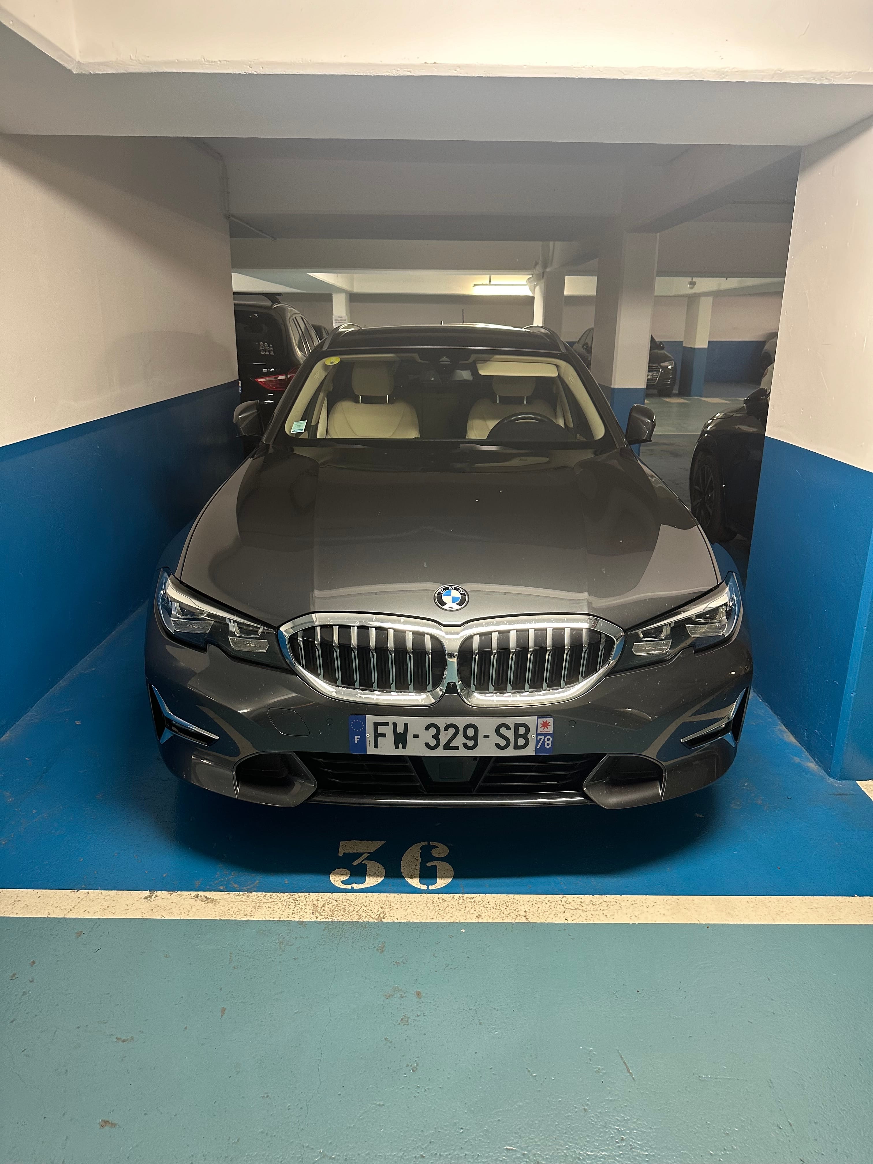 BMW Série 3 320d xDrive Luxury, 2021, Diesel, automatique