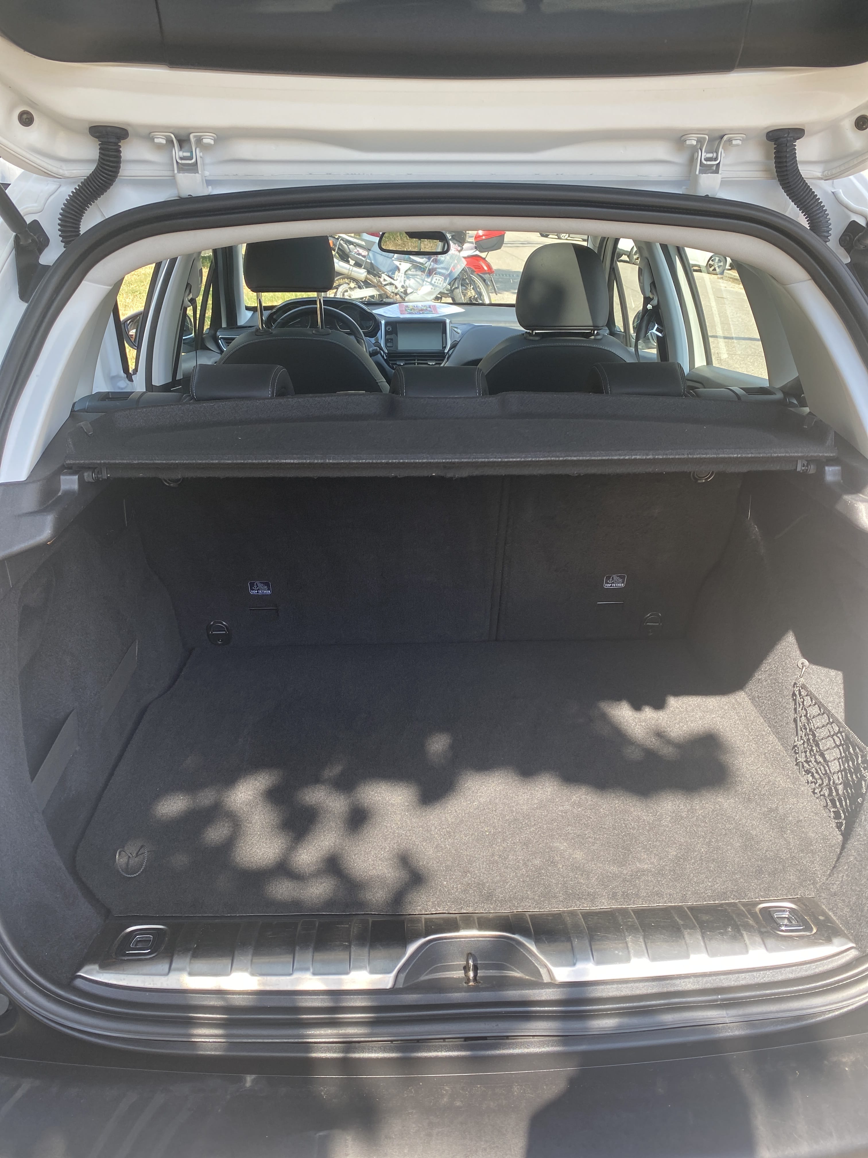 Peugeot 2008 mit Audio-/iPod-Zugang