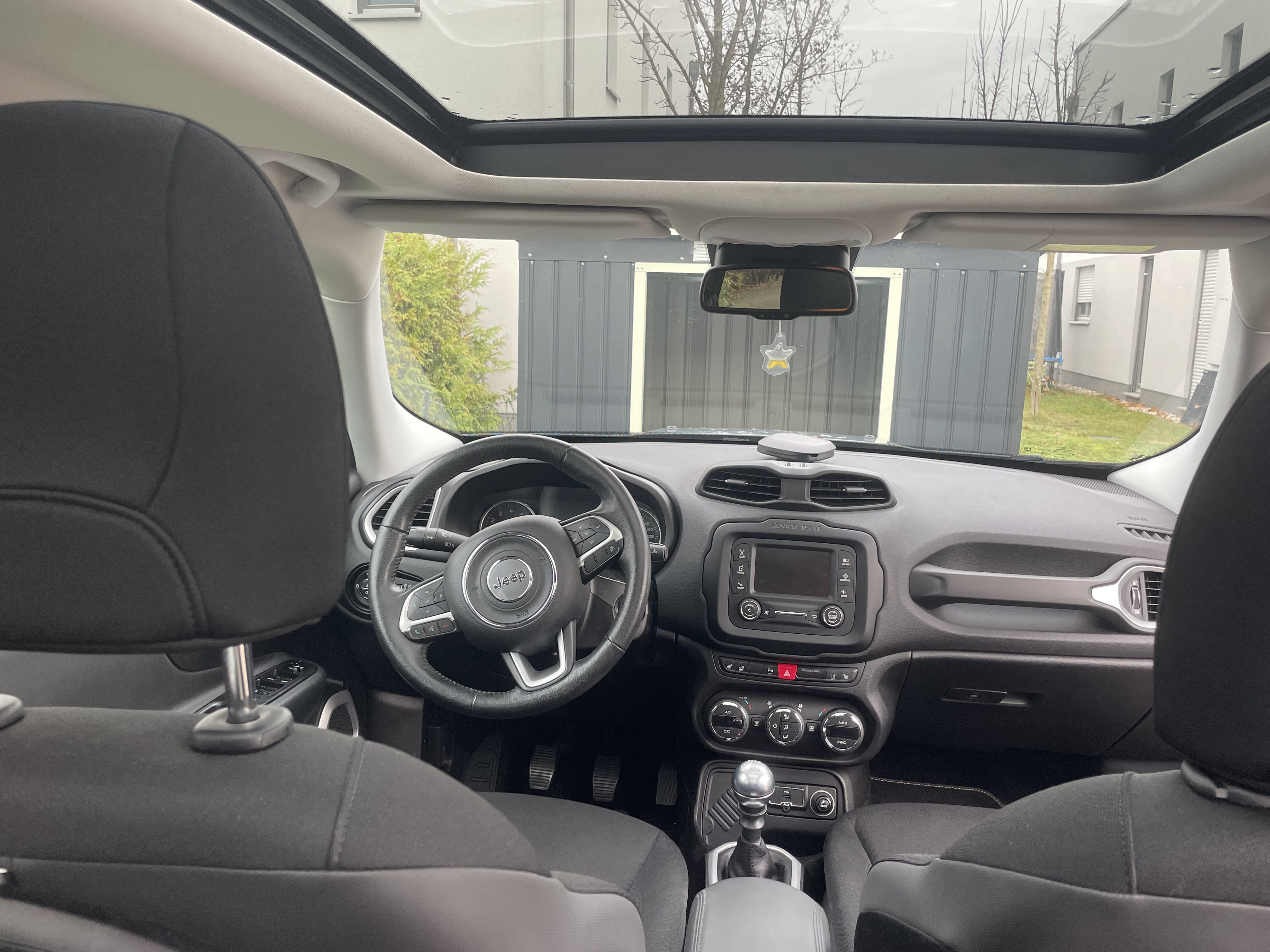 Jeep Renegade Altitude avec Audio Bluetooth