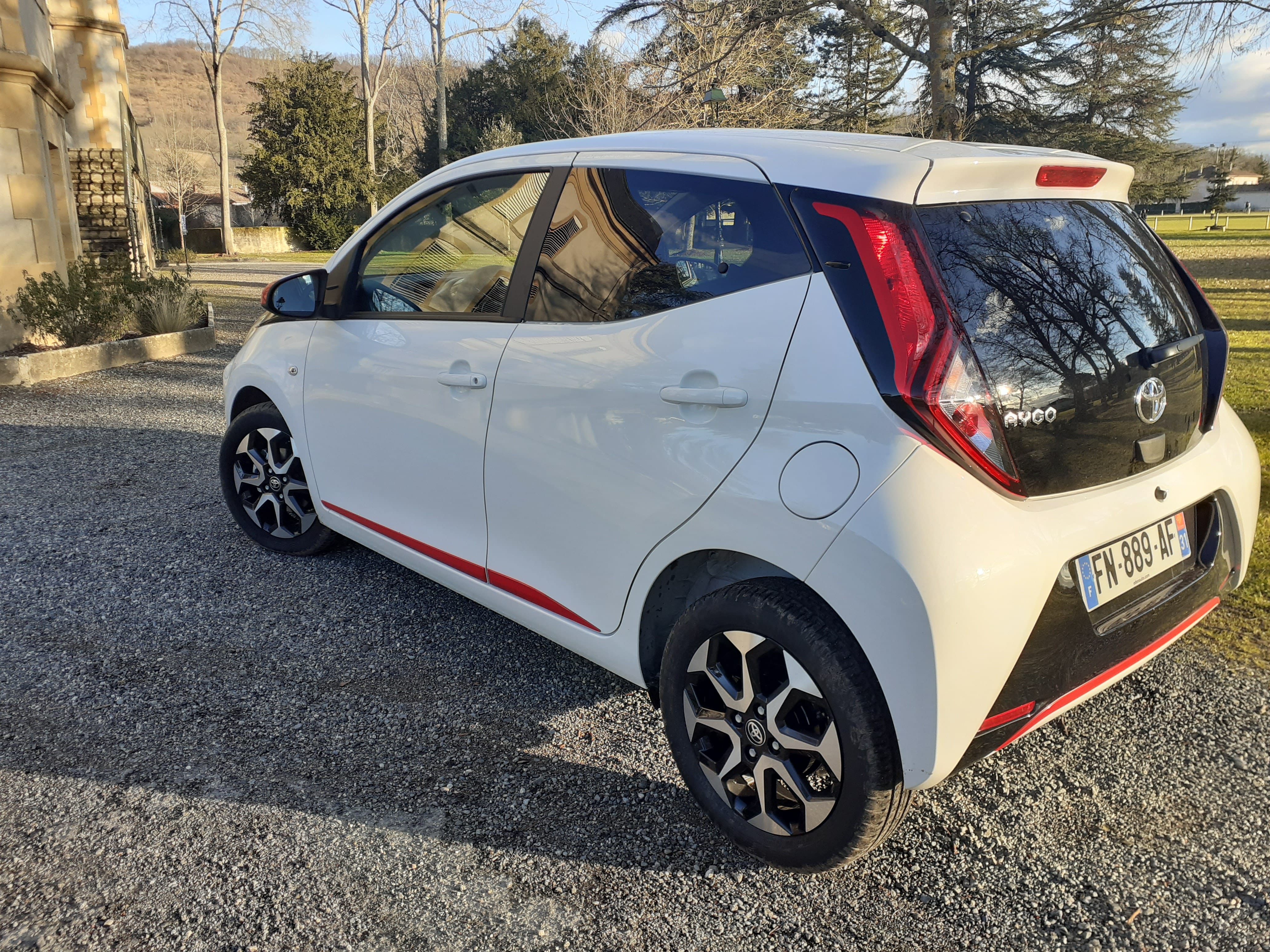 Toyota Aygo avec GPS