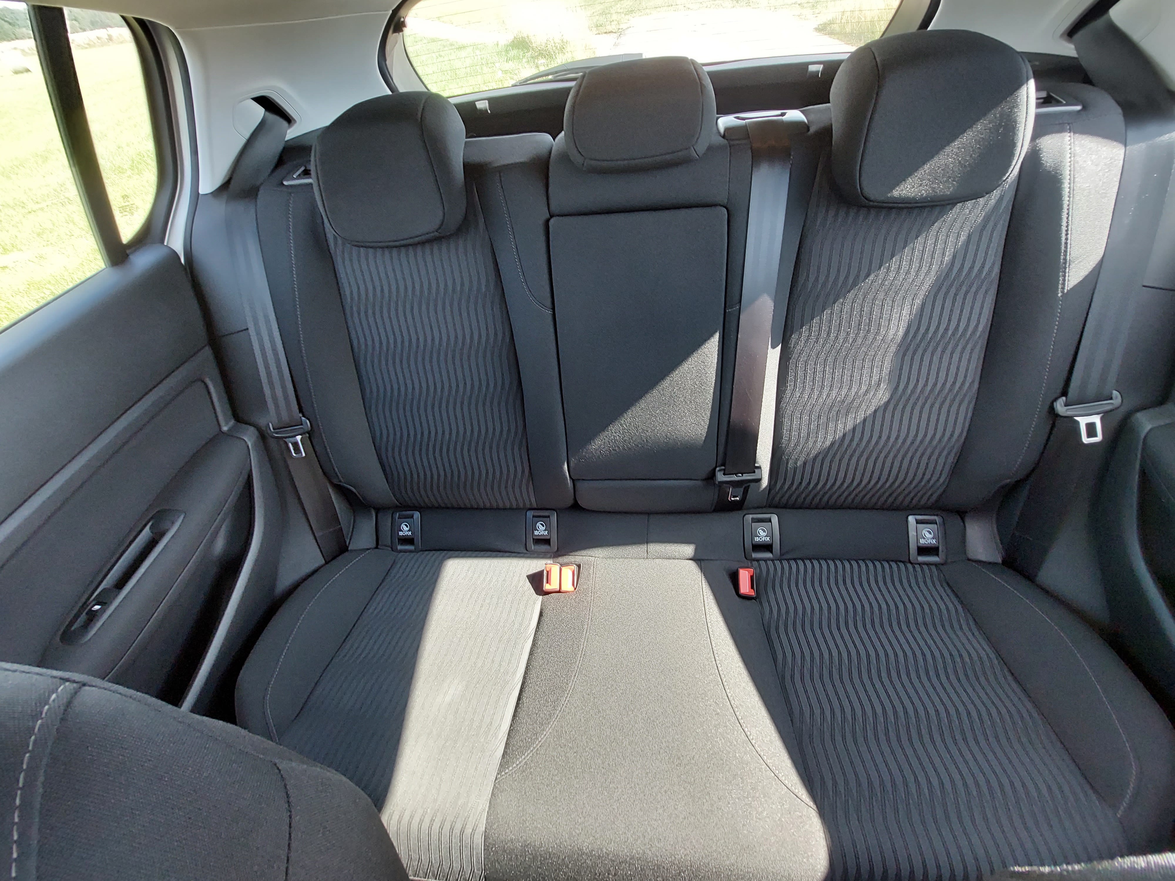 Peugeot 308 avec Pneus neige