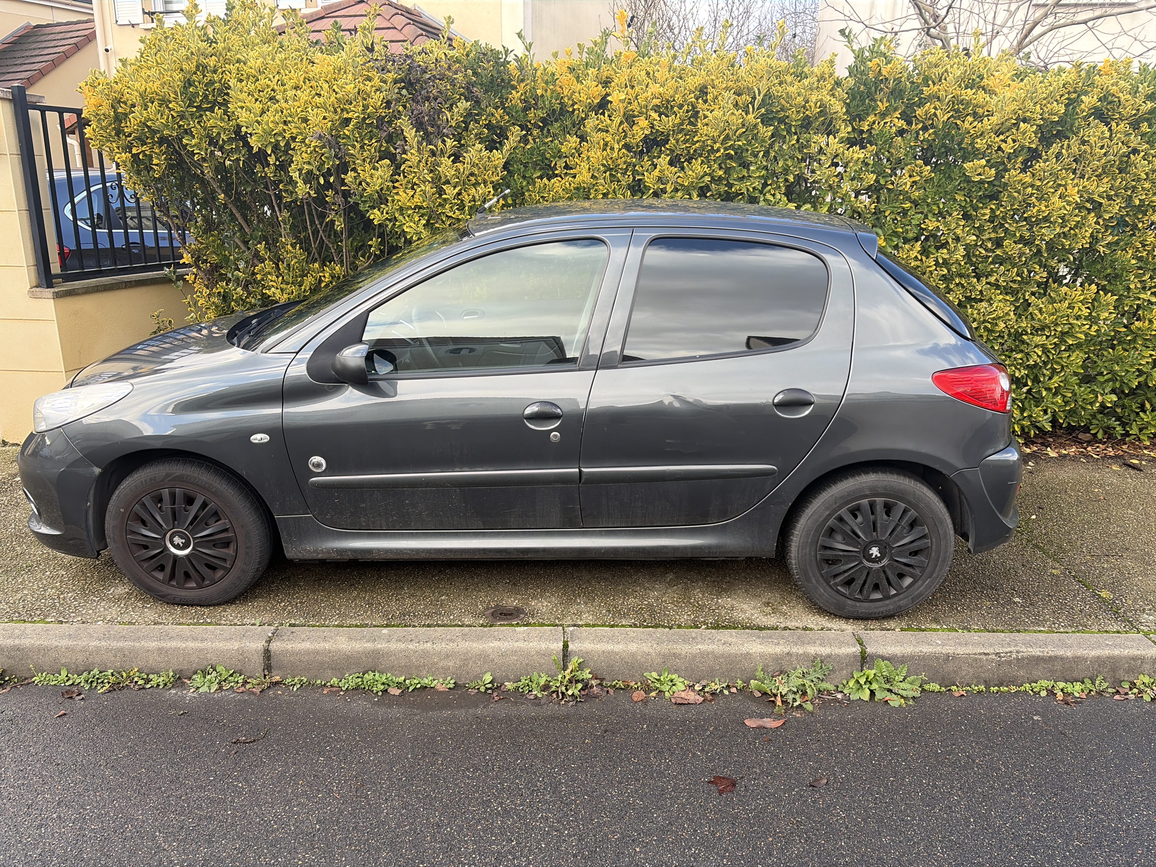 Peugeot 206+ avec Climatisation