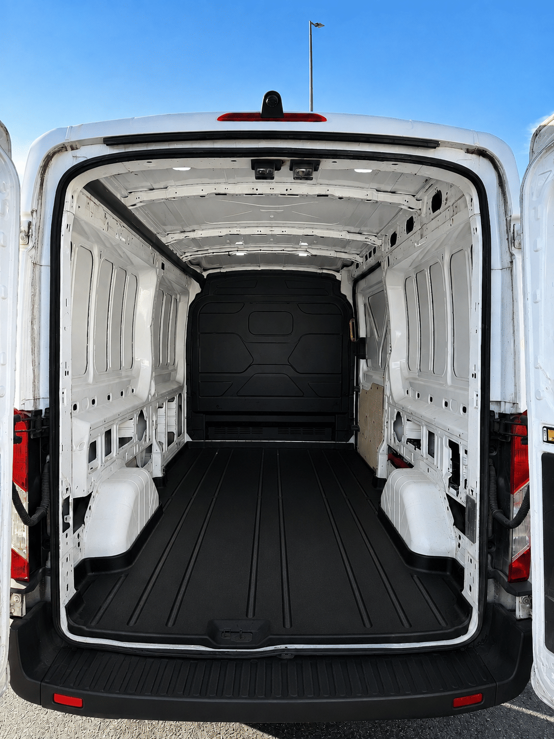 Ford Transit Fourgon 2l avec Audio Bluetooth