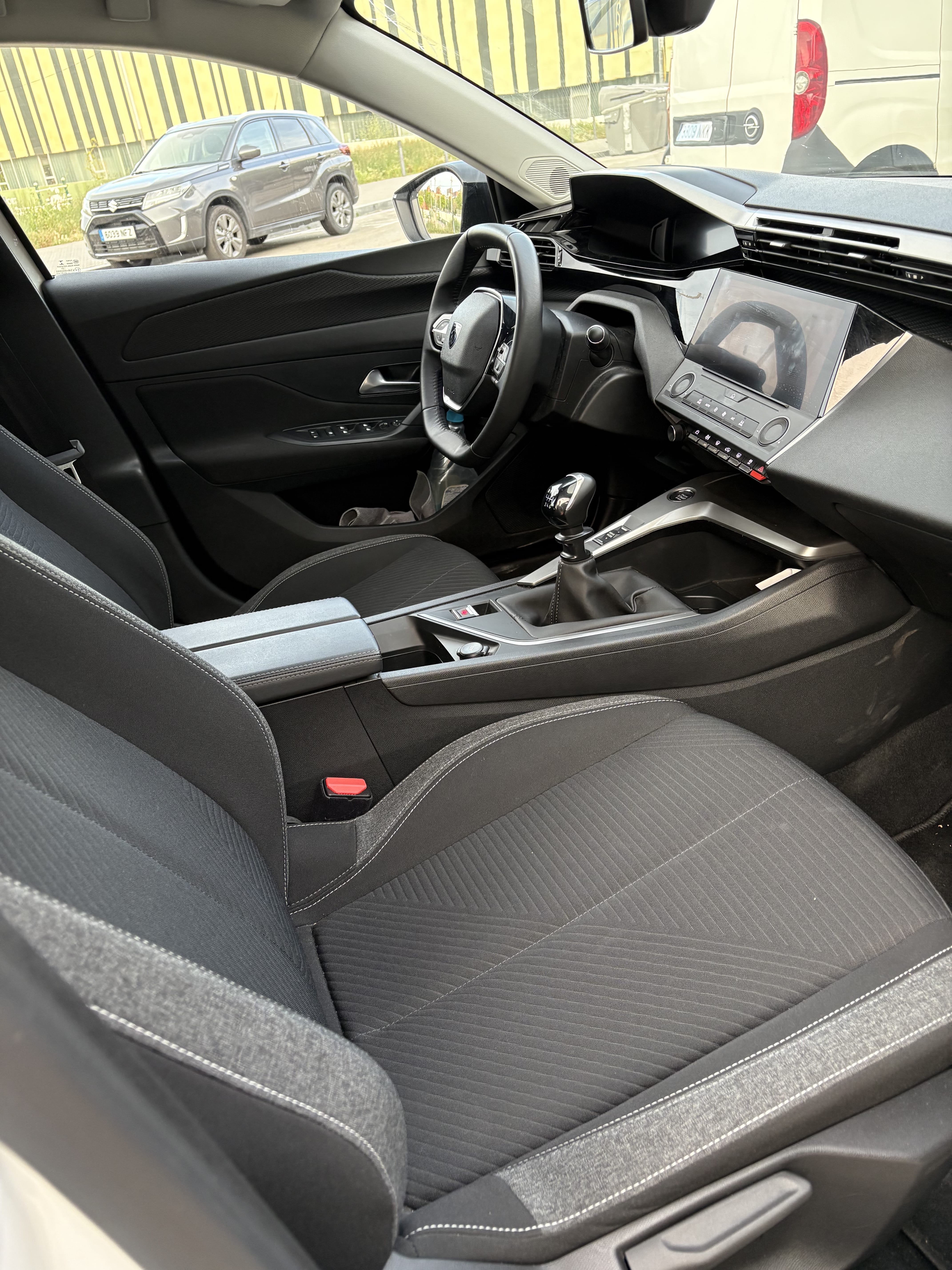 Peugeot 308 1.5 bluehdi con Apple CarPlay