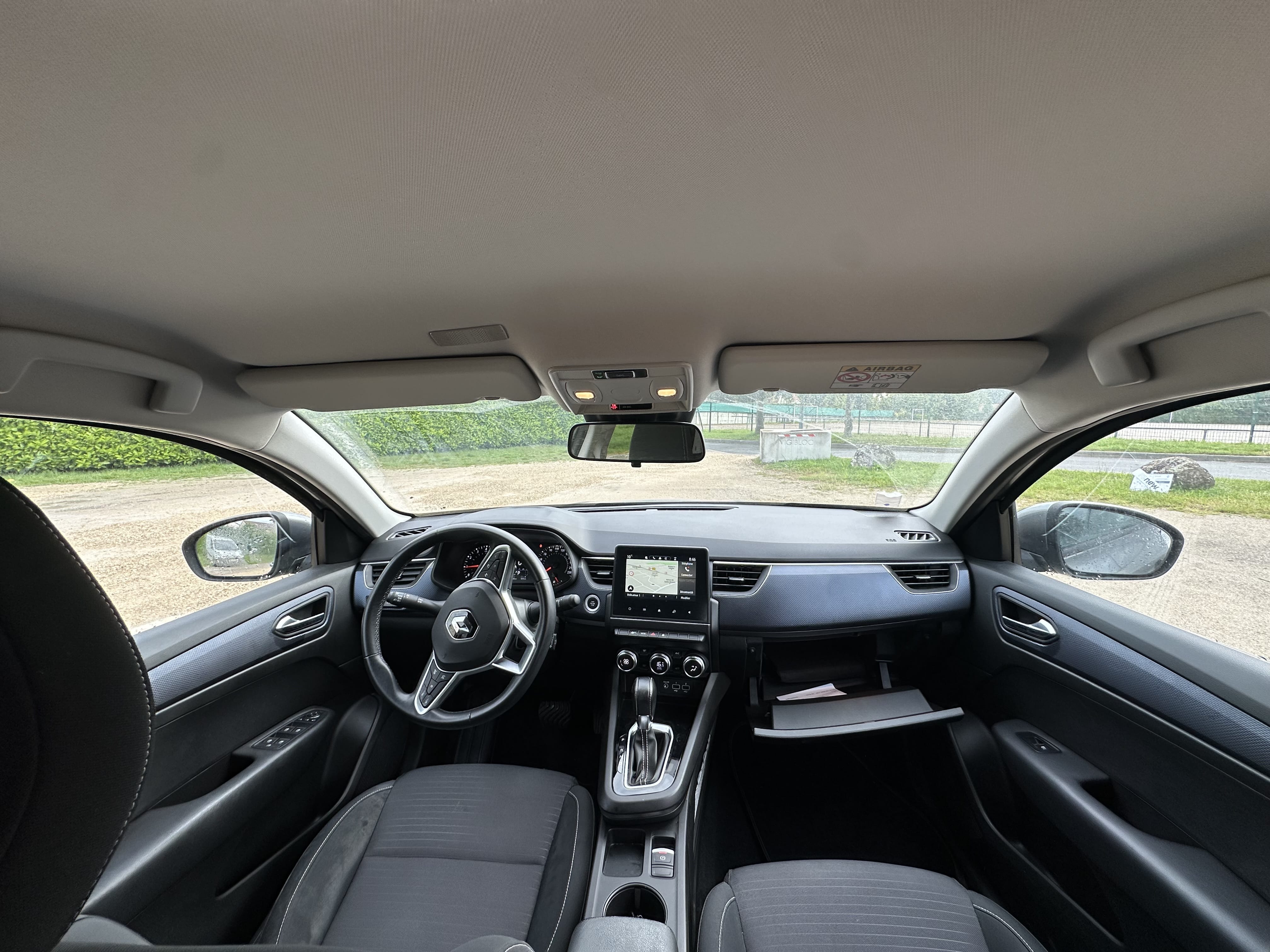 Renault Arkana E-Tech avec GPS