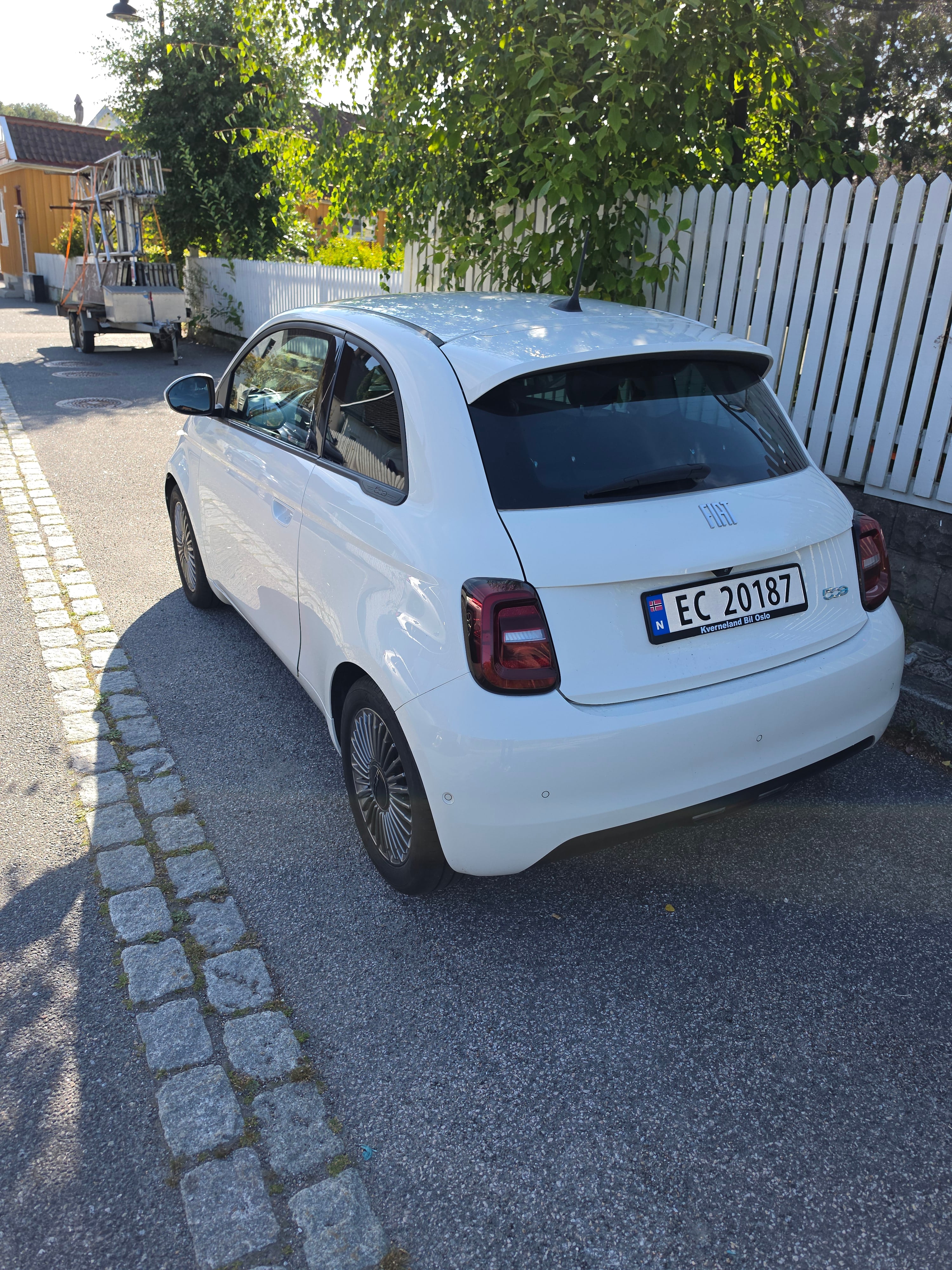 Fiat 500e med Ryggekamera
