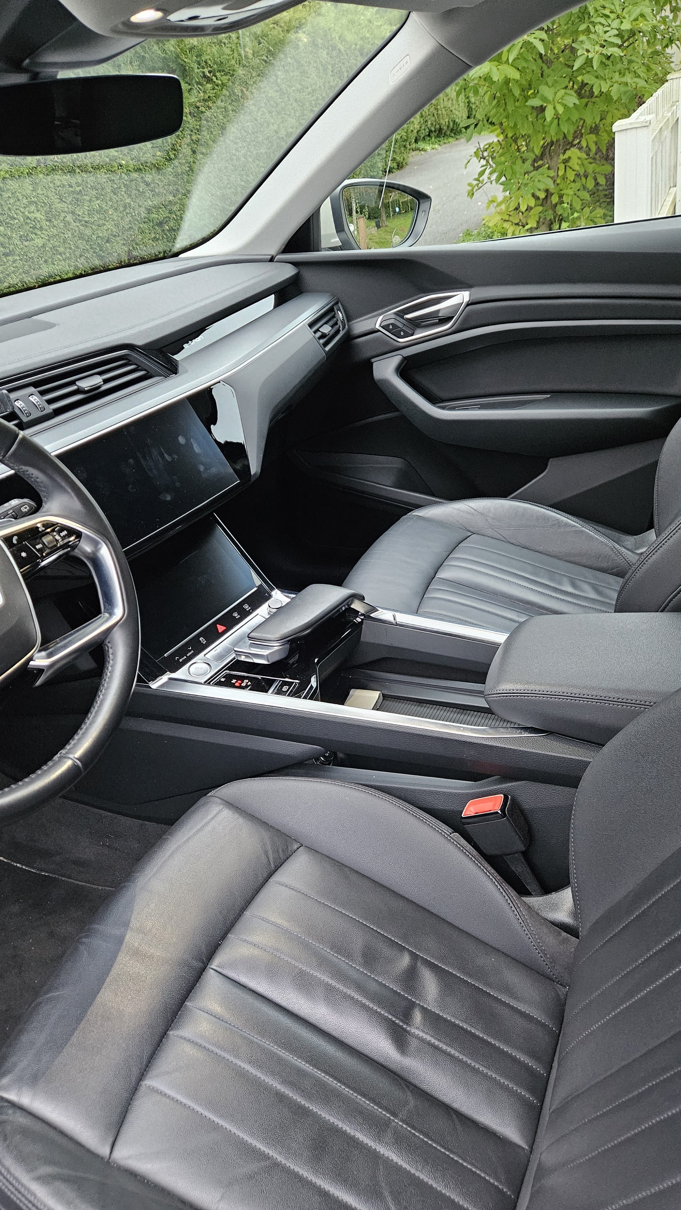 Audi e-tron with Four-wheel drive