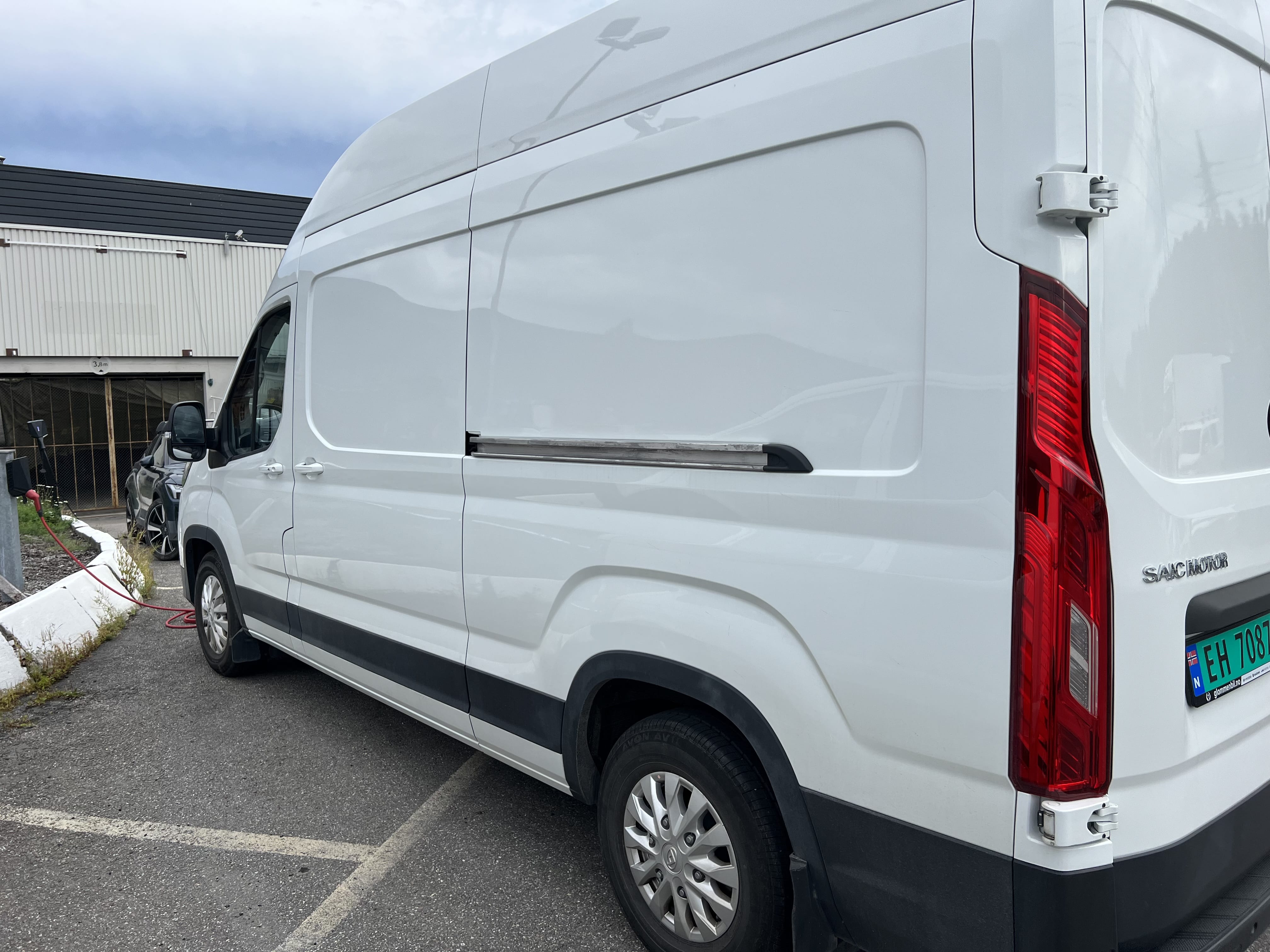 Maxus Deliver 9 med Aircondition