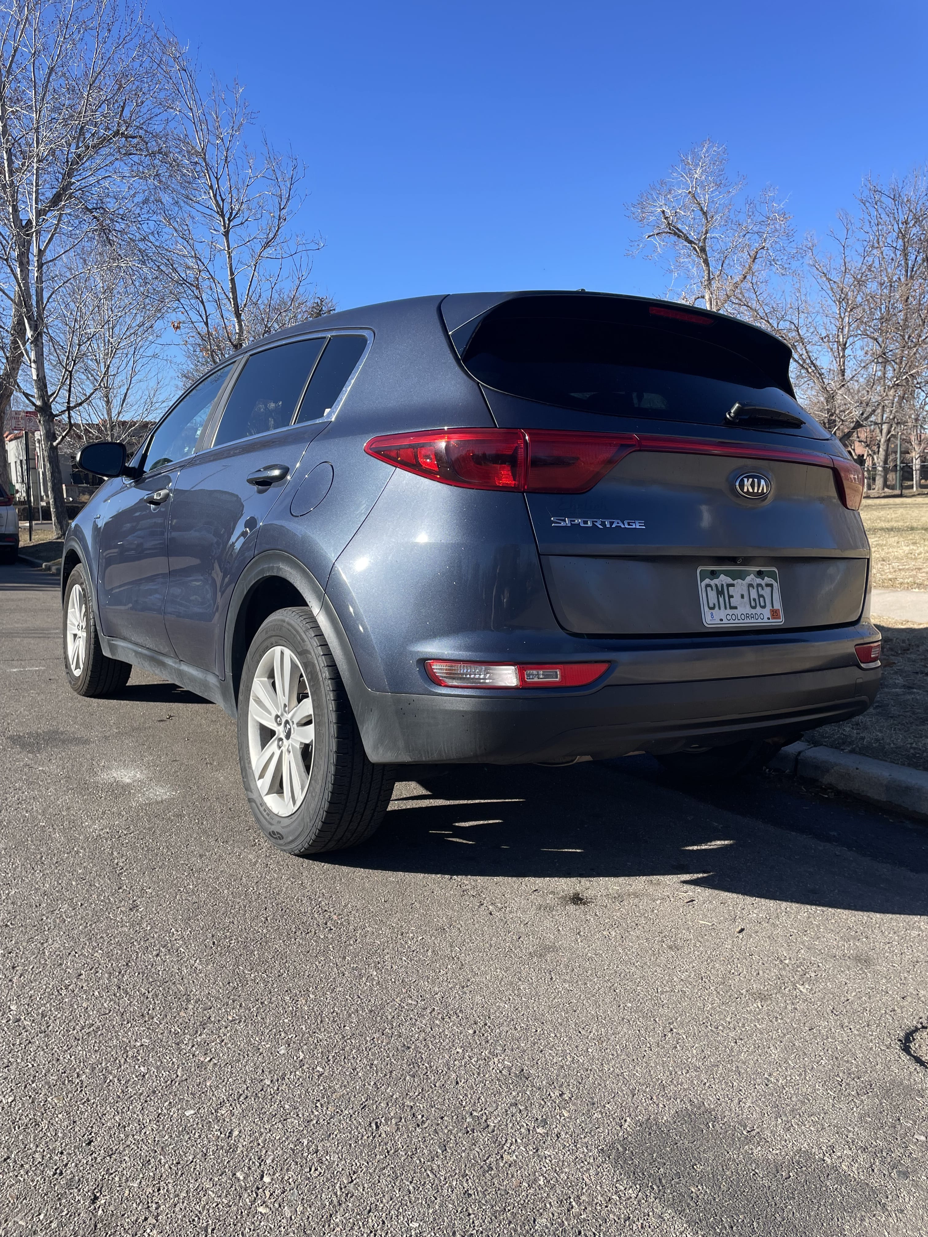 Kia Sportage LX with Cruise control