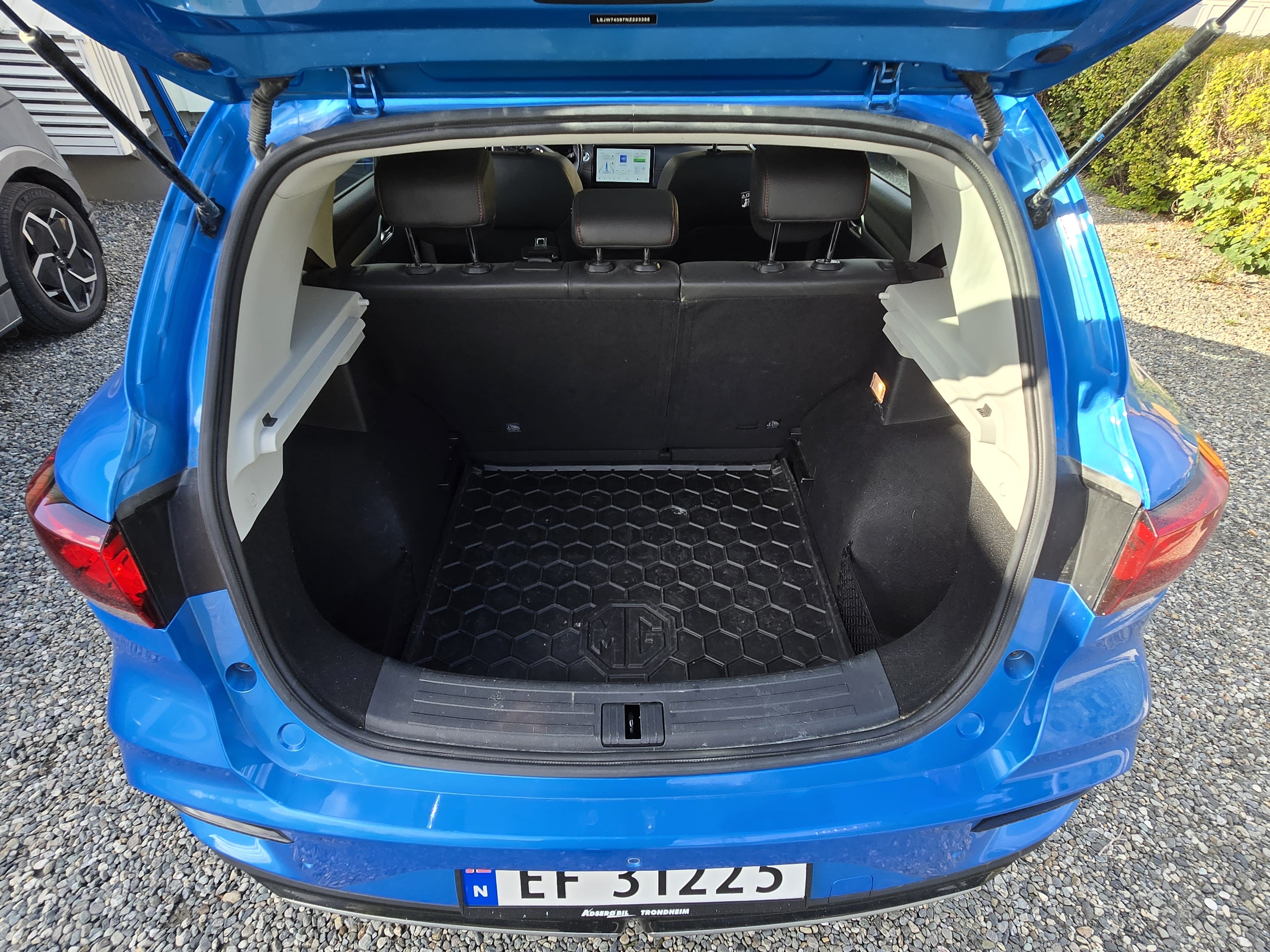 MG ZS EV Long Range 440km med Bluetooth audio