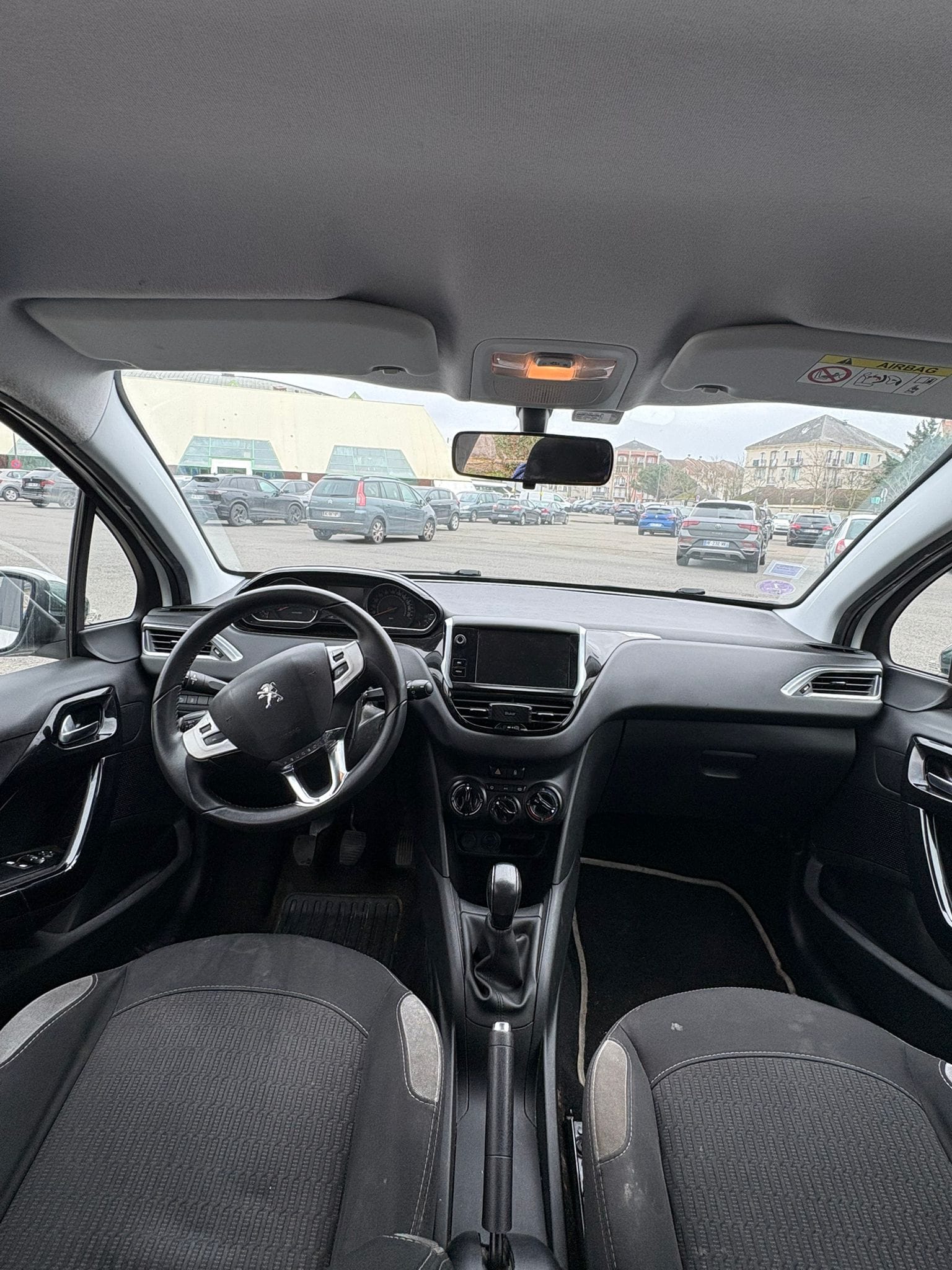 Peugeot 208 avec Régulateur de vitesse