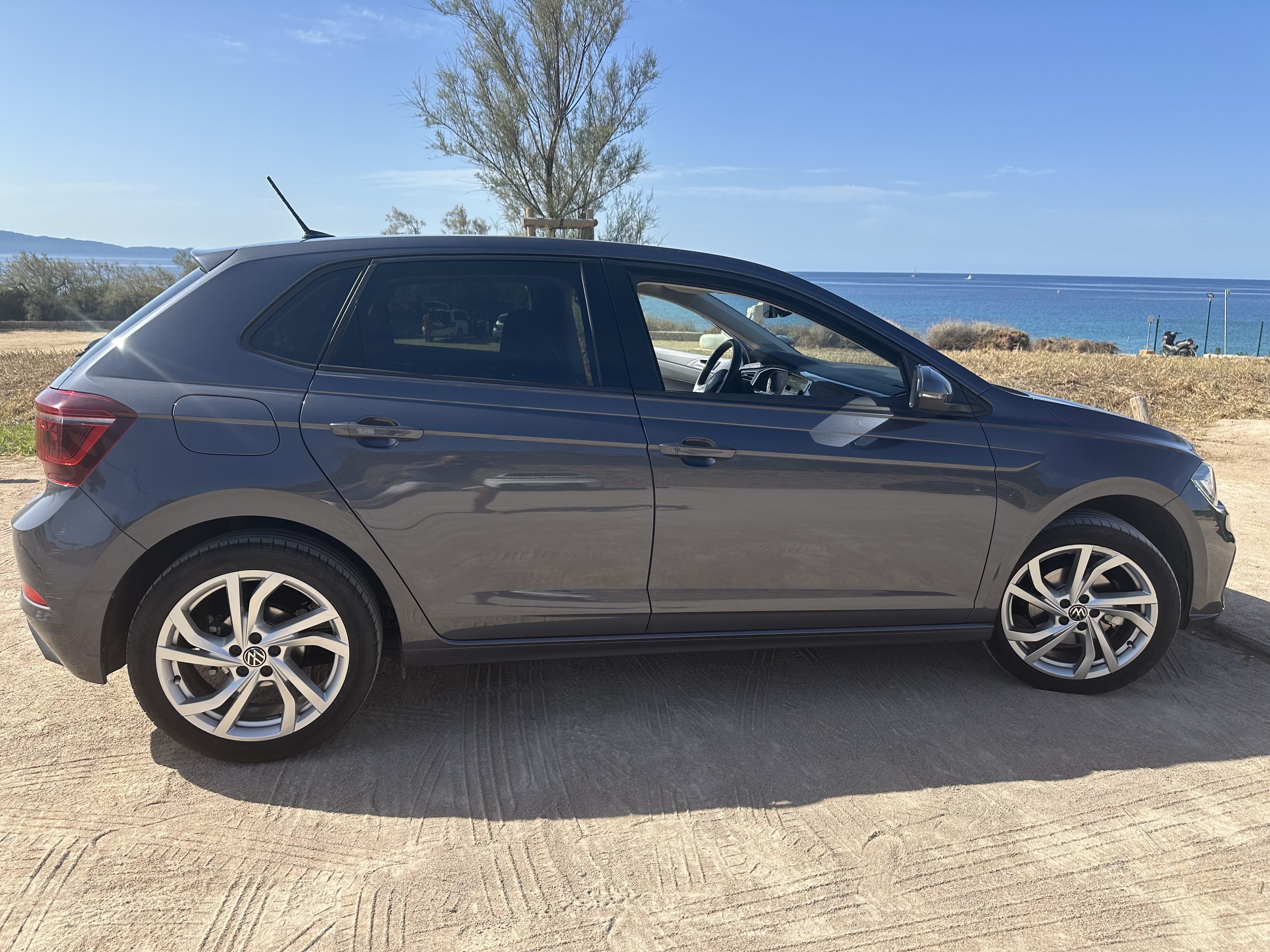 Volkswagen Polo 1,0tsi 110chevaux boîte auto avec Climatisation