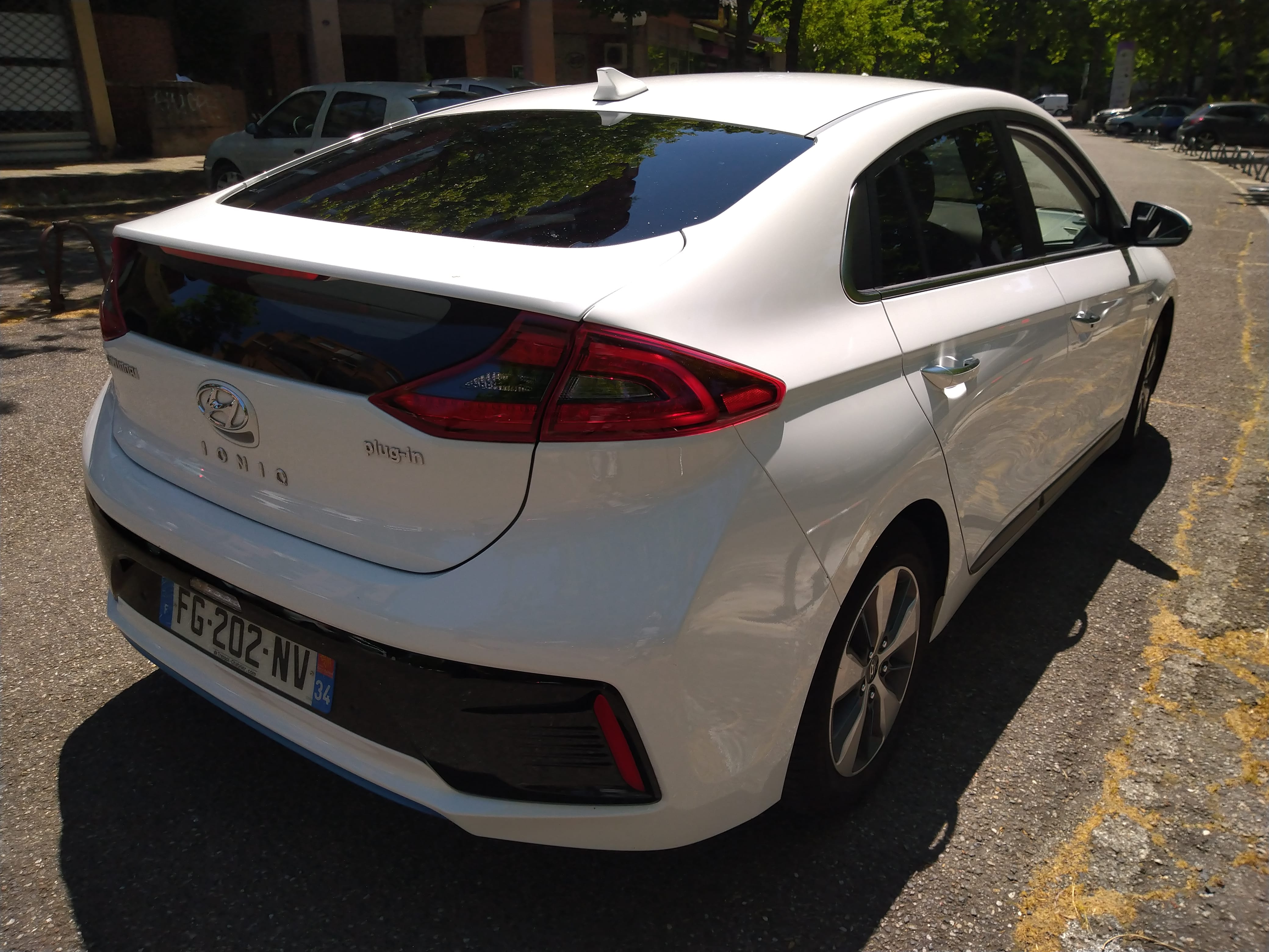 Hyundai Ioniq, 2019, Essence 95 / Elektro (Hybrid), Automatik